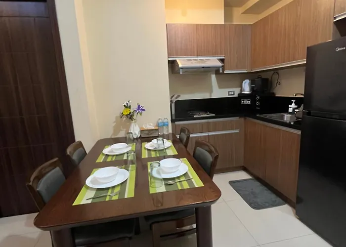 Bayfront Near Airport, Moa, Picc, Star City, Okada With Fast Wifi & Netflix Free Pool Access Apartment *